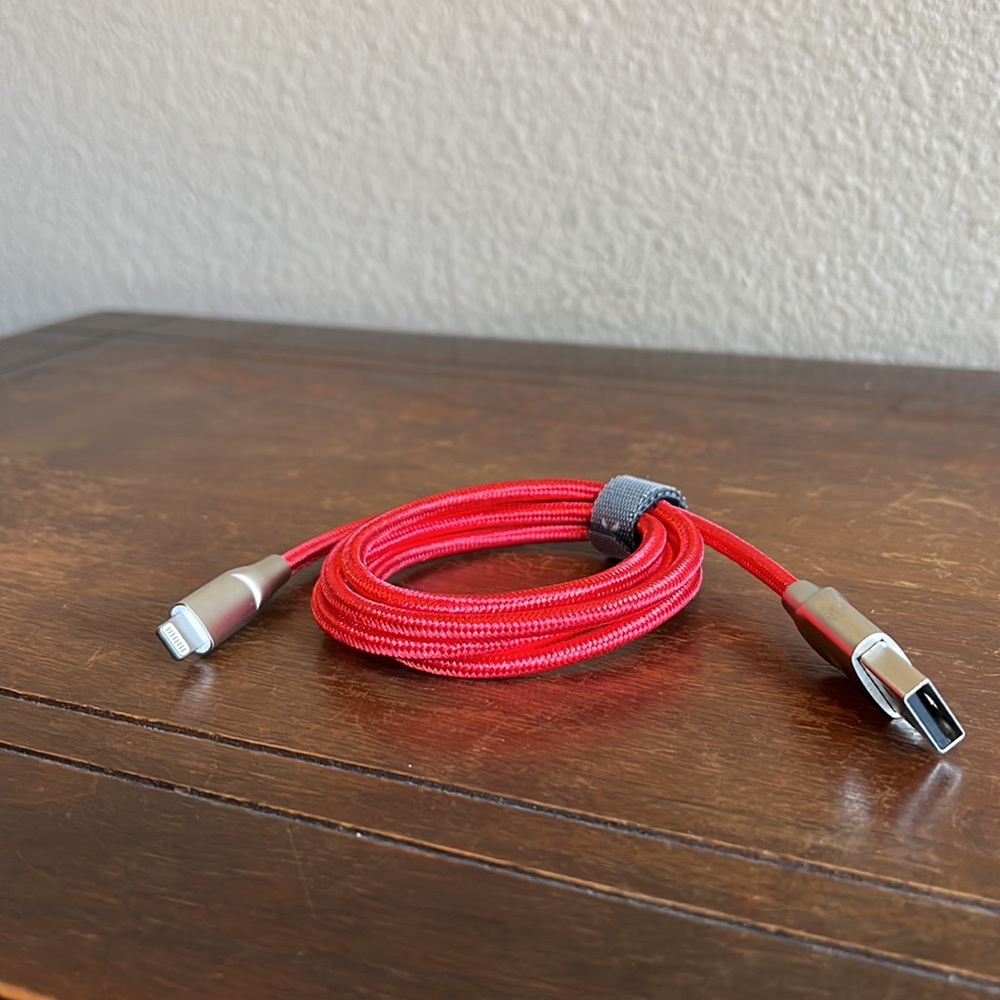 Red X USB Cable - Picture 6 of 8